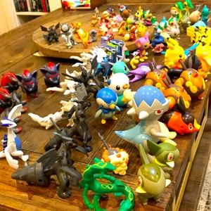Pokémon Figure bundle